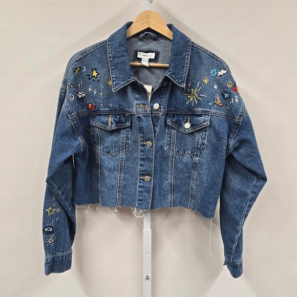 Forever 21 Jackets & Blazers - Forever 21 Embroidery Cropped denim Jacket Small